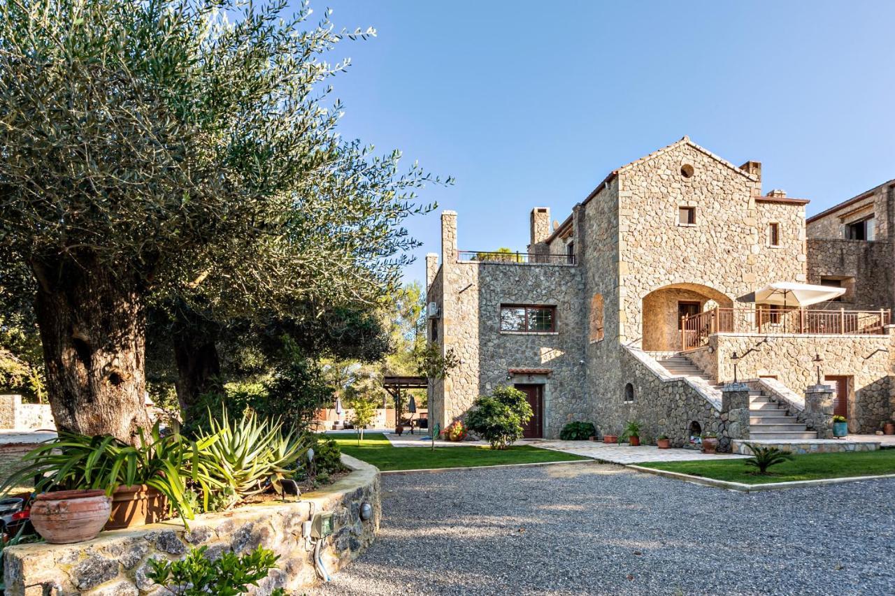 Filia Stone Villa Gouviá Exterior foto