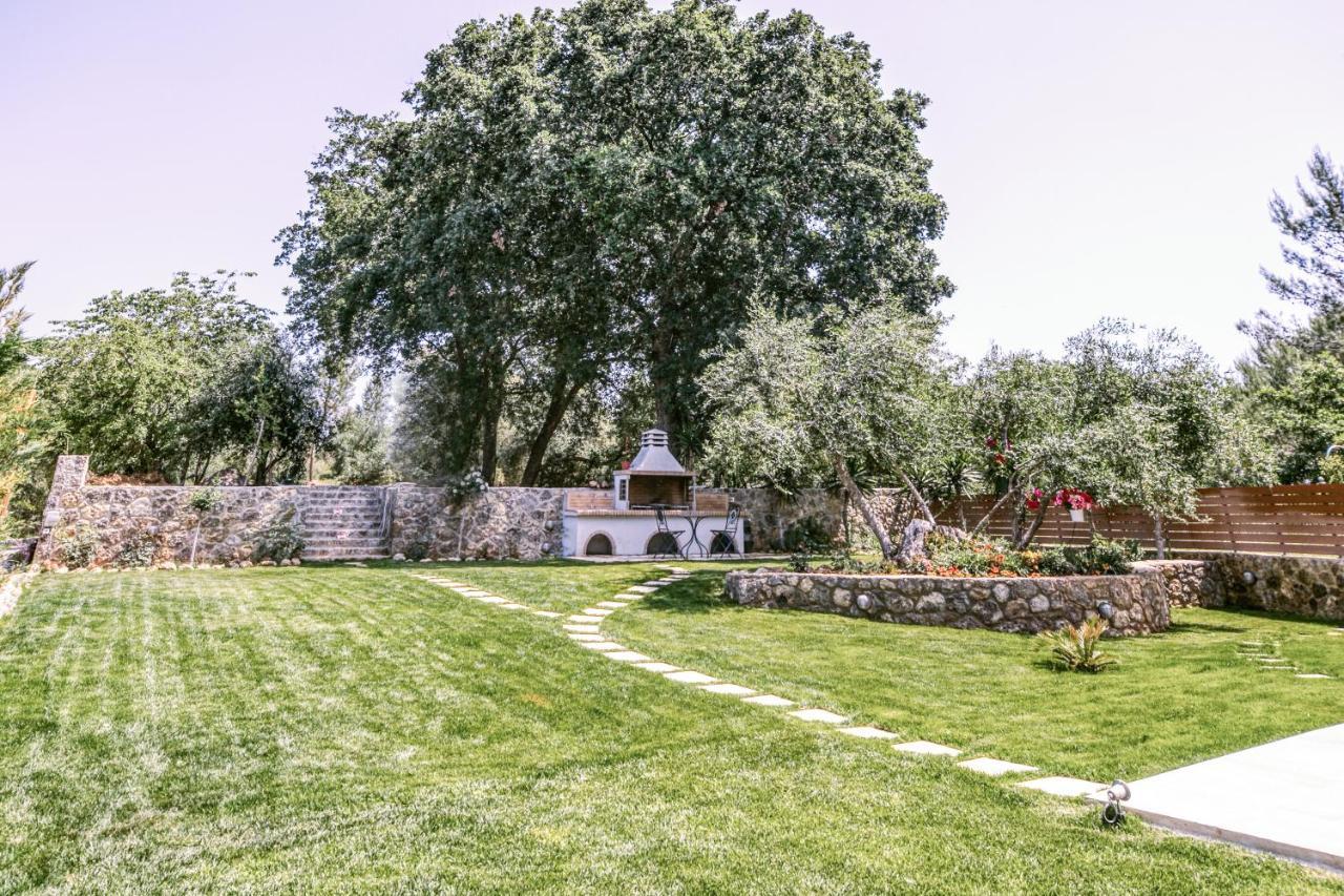 Filia Stone Villa Gouviá Exterior foto